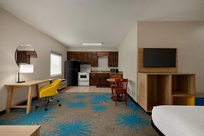 Days Inn & Suites by Wyndham Prattville-Montgomery