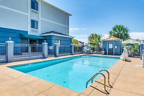 Days Inn & Suites by Wyndham Prattville-Montgomery