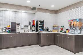 Days Inn & Suites by Wyndham Prattville-Montgomery