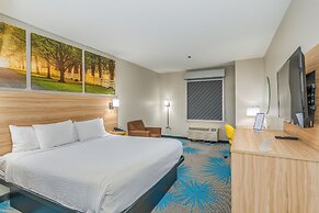 Days Inn & Suites by Wyndham Prattville-Montgomery