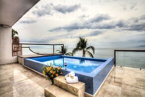 Vallarta Shores Beach Hotel