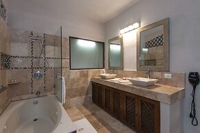 Vallarta Shores Beach Hotel