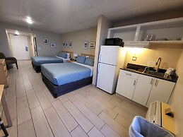 Beachside Hotel