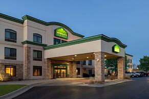 Wingate by Wyndham Gillette