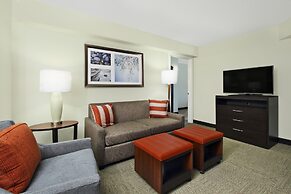 Staybridge Suites Tysons - McLean by IHG