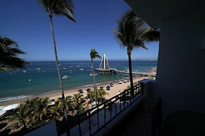 Emperador Vallarta Beachfront Hotel and Suites