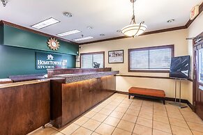 HomeTowne Studios By Red Roof Gainesville, GA