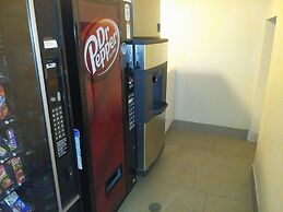 Super 8 by Wyndham Altoona