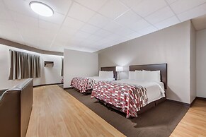 Red Roof Inn & Suites Omaha - Council Bluffs
