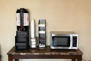 Red Roof Inn & Suites Omaha - Council Bluffs