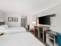 Comfort Inn & Suites Bellevue - Omaha Offutt AFB