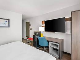 Comfort Inn & Suites Bellevue - Omaha Offutt AFB