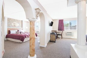 Knights Inn Grand Forks