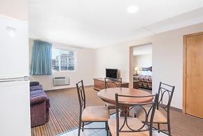 Knights Inn Grand Forks