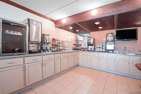 Knights Inn Grand Forks