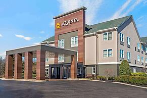 La Quinta Inn & Suites by Wyndham Lebanon