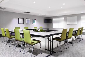 Holiday Inn Express & Suites Columbus Airport East by IHG