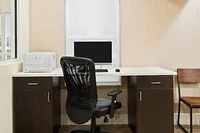 Holiday Inn Express & Suites Columbus Airport East by IHG