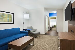 Holiday Inn Express & Suites Columbus Airport East by IHG