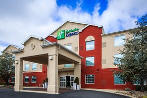 Holiday Inn Express And Suites Reading, an IHG Hotel