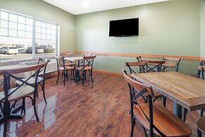 La Quinta Inn & Suites by Wyndham Belgrade - Bozeman Airport