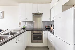 Metro Apartments on Darling Harbour - Sydney