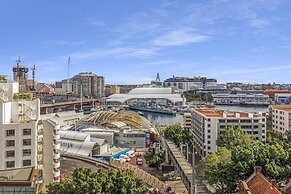 Metro Apartments on Darling Harbour - Sydney