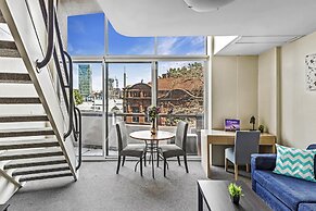 Metro Apartments on Darling Harbour - Sydney