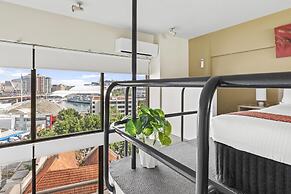 Metro Apartments on Darling Harbour - Sydney