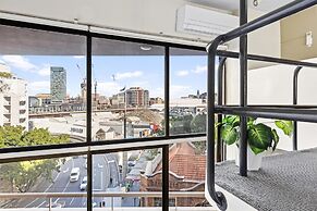 Metro Apartments on Darling Harbour - Sydney
