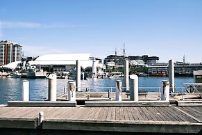 Metro Apartments on Darling Harbour - Sydney