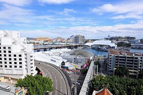 Metro Apartments on Darling Harbour - Sydney