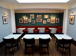 Best Western Chilworth Manor Hotel