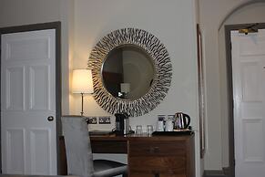 Best Western Chilworth Manor Hotel