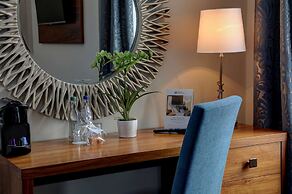 Best Western Chilworth Manor Hotel