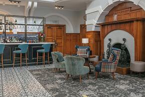 Best Western Chilworth Manor Hotel