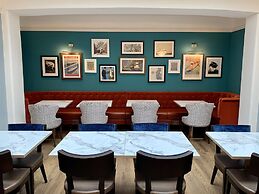 Best Western Chilworth Manor Hotel