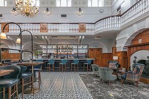 Best Western Chilworth Manor Hotel