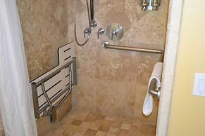 Monterey Peninsula Inn