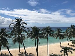 Coconut Court Beach Hotel