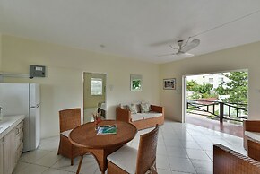 Coconut Court Beach Hotel