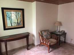 Coconut Court Beach Hotel