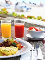 Coconut Court Beach Hotel