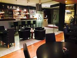 Axis Hotel
