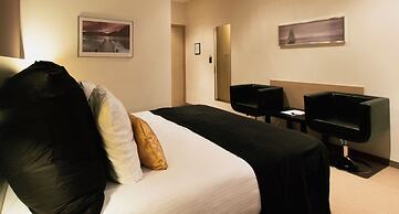 Axis Hotel