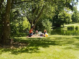 Druids Glen Hotel & Golf Resort