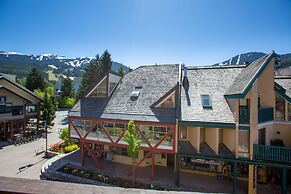 Blackcomb Lodge