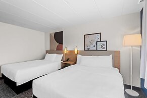 Spark by Hilton Cedar Falls
