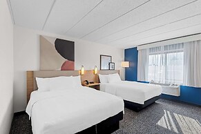 Spark by Hilton Cedar Falls