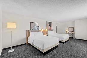 Spark by Hilton Cedar Falls